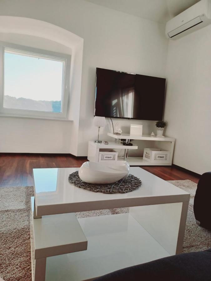 Niko 1 Apartment Mali Losinj Exterior photo